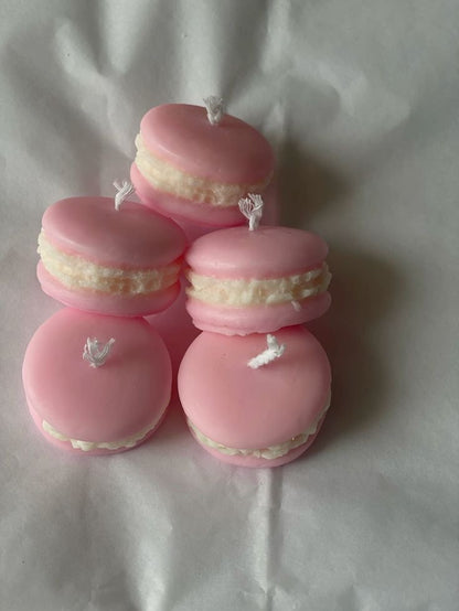 Macaroon Candles - Realistic scent by Lume & Co. | decorative candle, product image 3 of 3